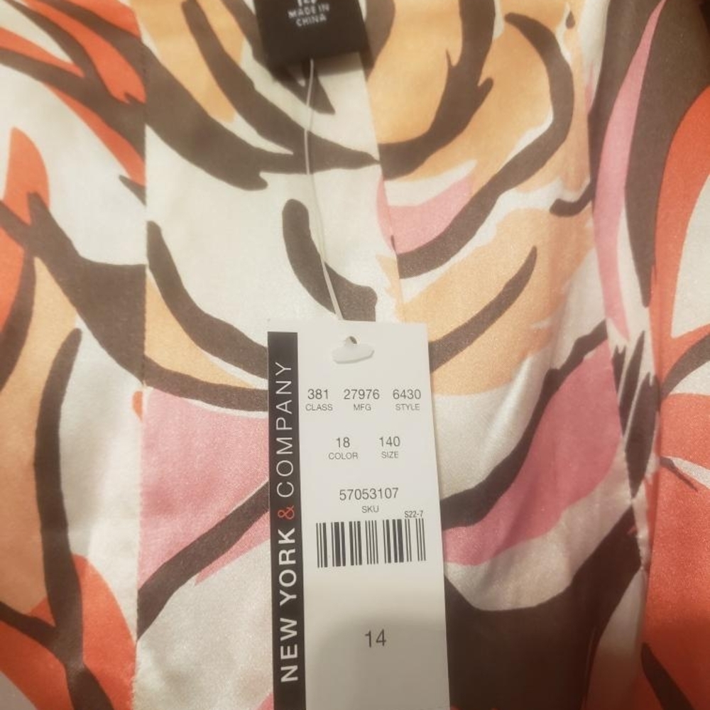 New York & Company Floral Patterned Top